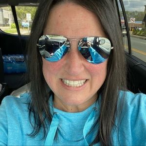 Meet your Posher, Allison